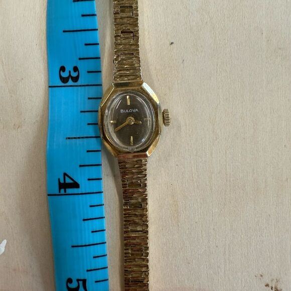 Bulova Vintage working Women's Watch Manual Wind gold nugget bracelet - Picture 8 of 11